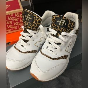 New Balance 997H Athletic Shoe - Big Kid - White / Leopard